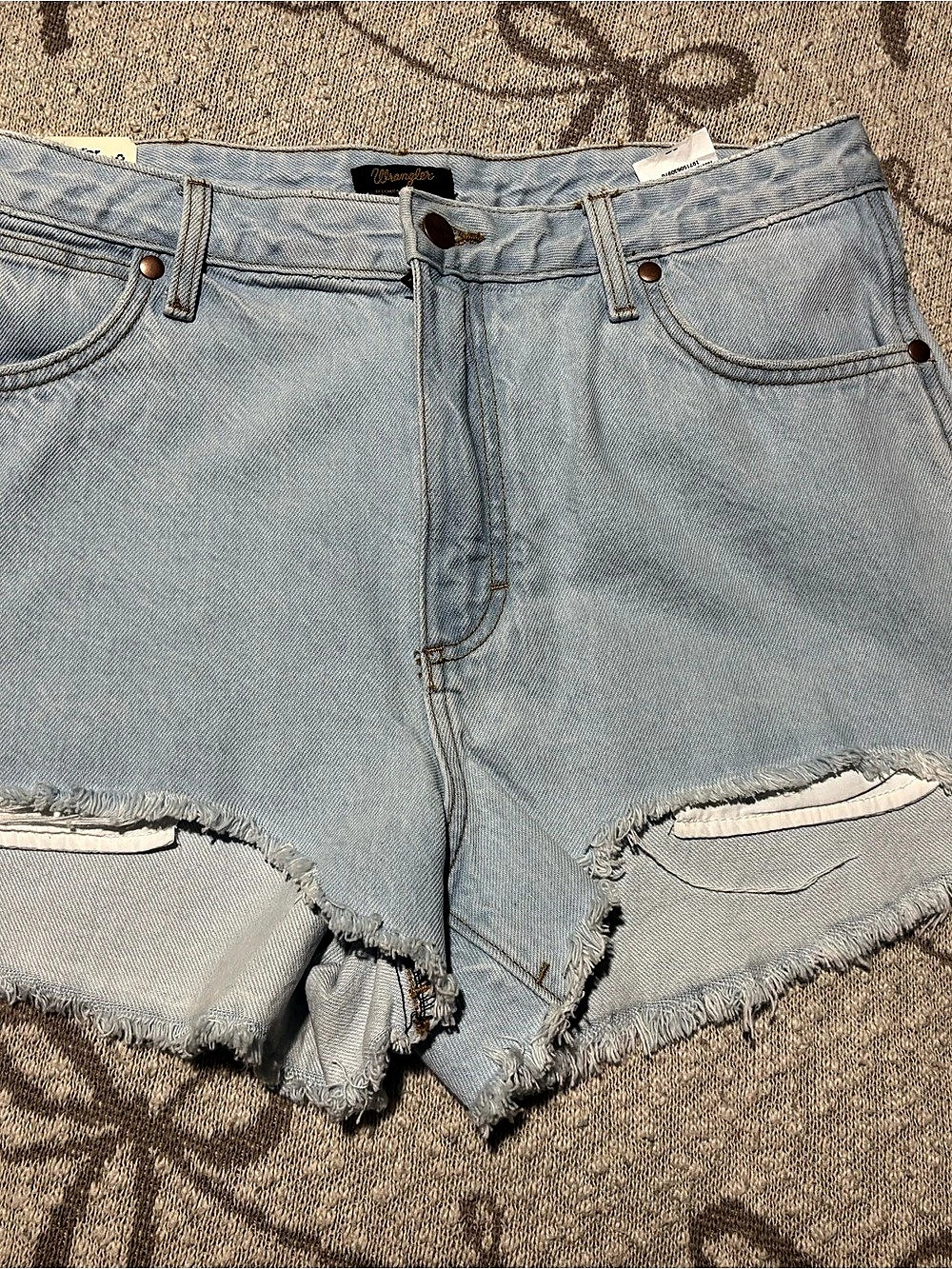 Wrangler Cowboy Short High Rise Denim Shorts Blue Waist 31 NWT